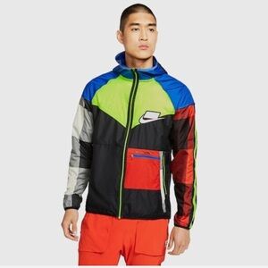 Nike Running Run Wild Pack Windrunner Jacket